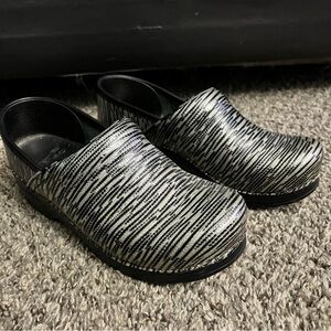 Dansko Black Silver striped clogs size 39